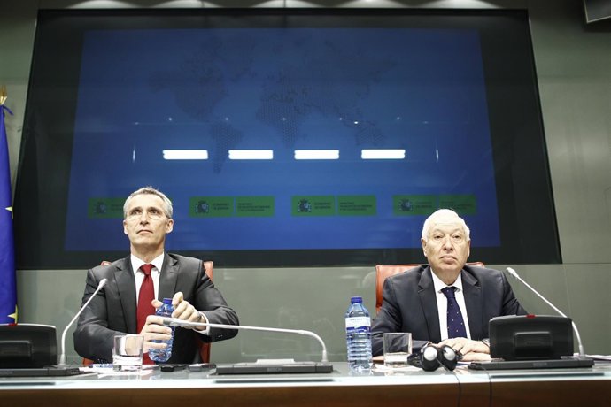 José Manuel García-Margallo y Jens Stoltenberg, secretario general de la OTAN