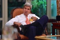 Kerry: Si Petrocaribe cae por Venezuela habría una "crisis humanitaria" regional
