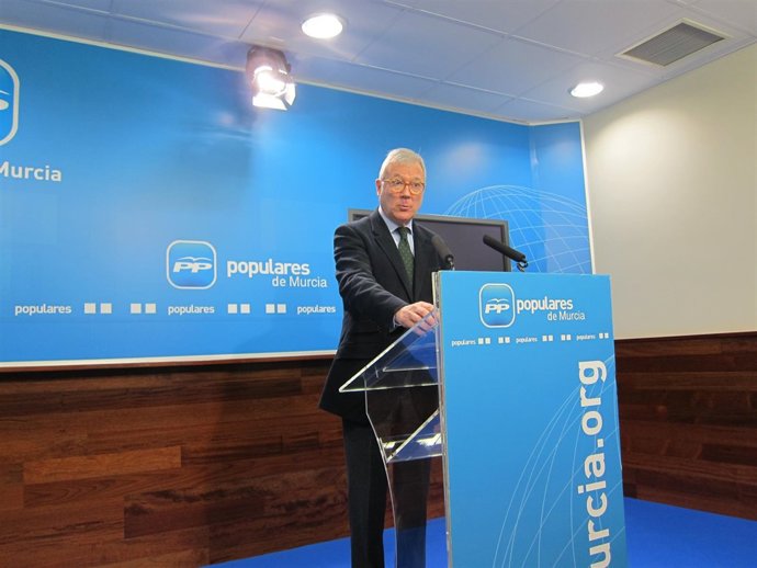 Valcárcel comparece en sede del PP en Murcia