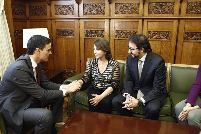 Pedro Sánchez se reúne con Mitzy Capriles, esposa de Antonio Ledezma