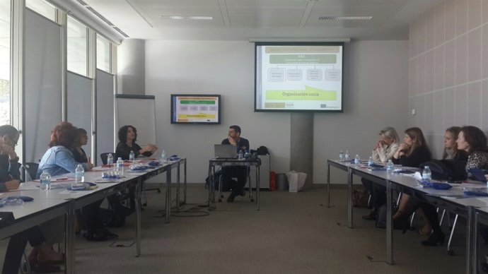 REUNIÓN ENTRE UNIVERSIDAD Y EMPRESAS POR EL EMPLEO Y LA MOVILIDAD INTERNACIONAL