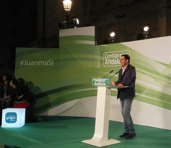 Juanma Moreno, en un mitin