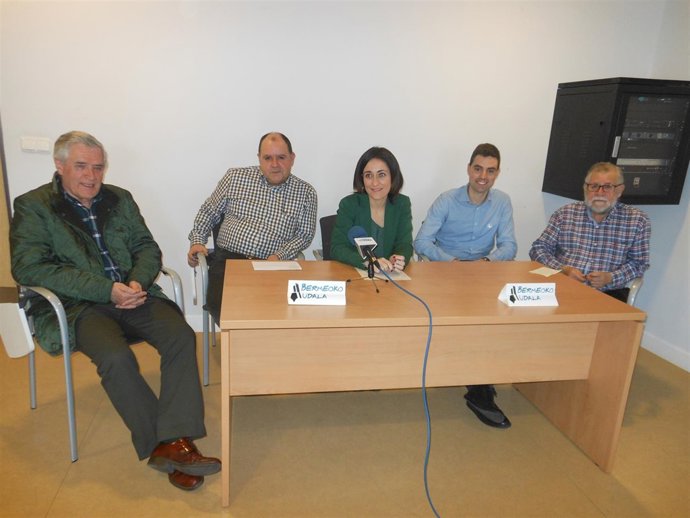 Omenaldia aurkezteko prentsaurrekoa eman dute