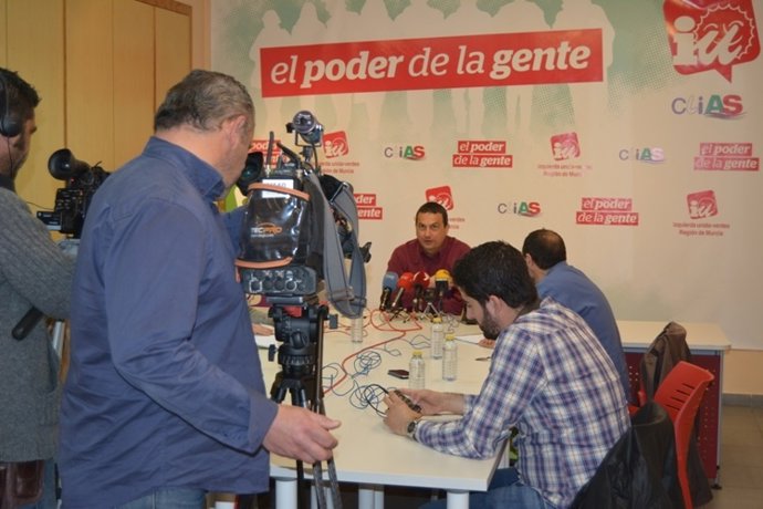 Pujante en rueda de prensa