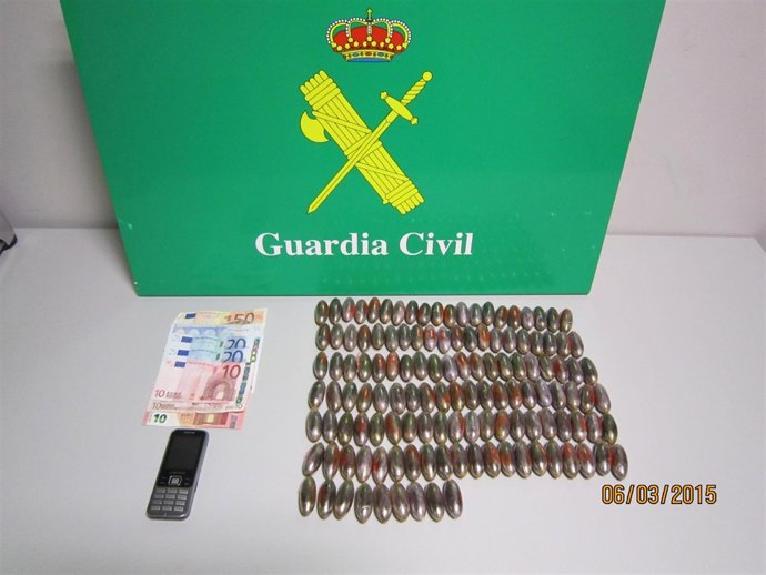 Material incautado por la Guardia Civil