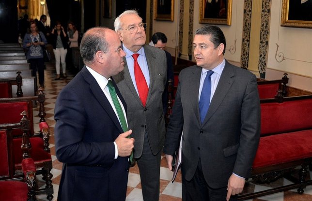 Manuel Barón, Hernández Mollar y Antonio Sanz en antequera