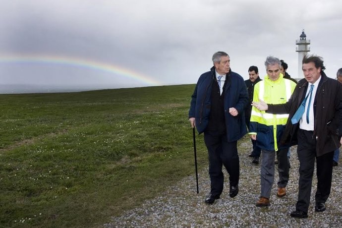 Visita del consejero Francisco Rodríguez a Bareyo