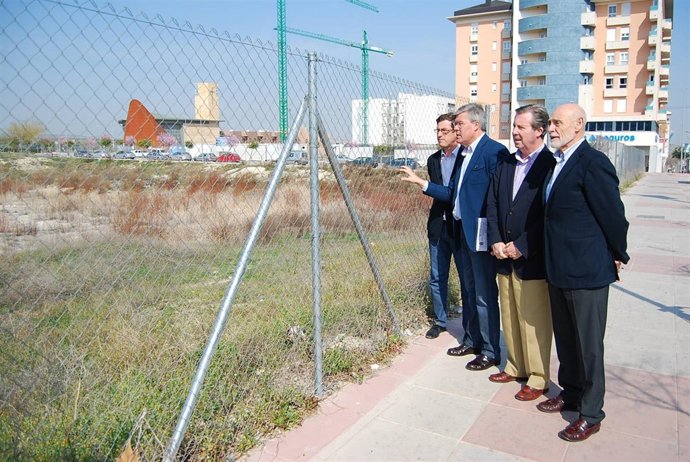 Comparecencia del PP ante el solar para el Conservatorio Superior
