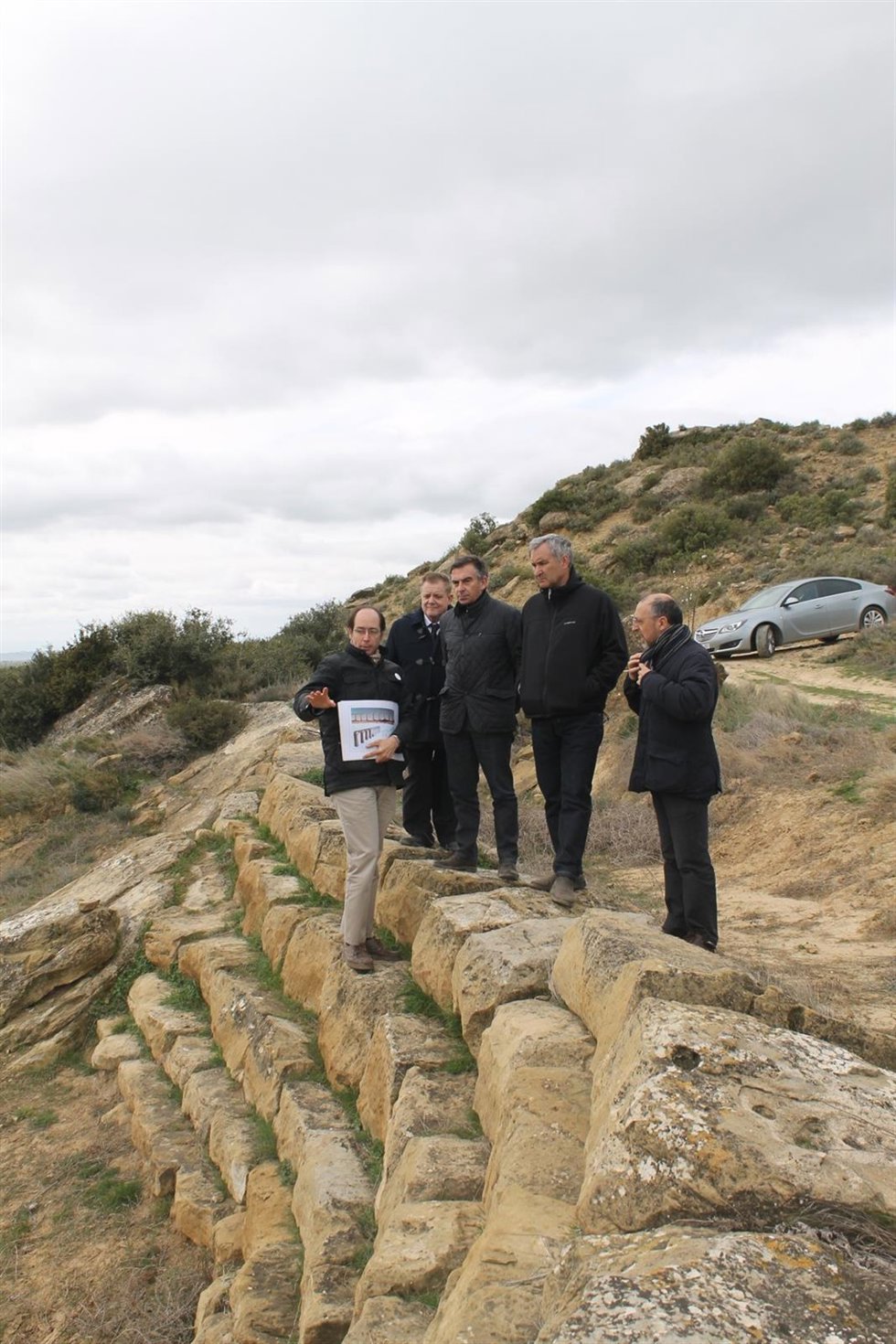 Beamonte ha visitado este viernes el yacimiento romano de Los Bañales