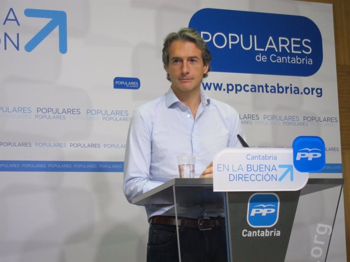 El alcalde de Santander y candidato del PP, Iñigo de la Serna. 