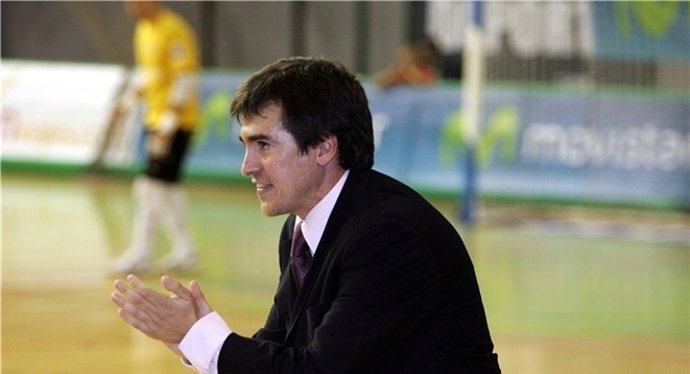 El entrenador del Burela Pescados Rubén, Juanlu Alonso