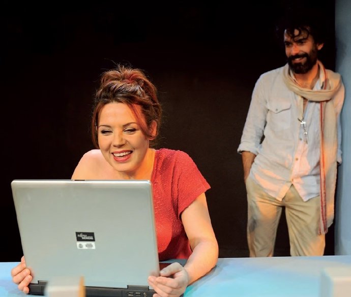 Escena de la obra  'Haz click aquí'.