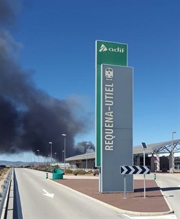 Incendio visto desde la estación del AVE de Requena