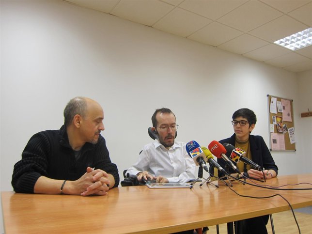 Manuel Velasco, Pablo Echenique y Violeta Barba.