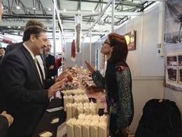 El conseller J.M.Pelegrí, en su visita a Festast