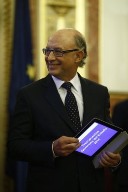 Cristóbal Montoro presenta los Presupuestos de 2015