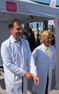 Rosa Díez: "Las encuestas nos sacan de las instituciones, los ciudadanos nos meterán en el Parlamento"