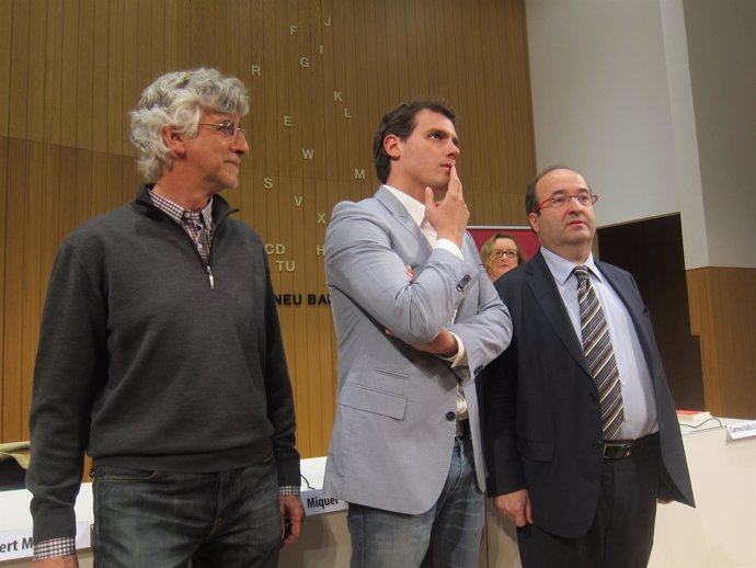 Albert Miralles (PSUC Viu), Albert Rivera (C's) y Miquel Iceta (PSC).