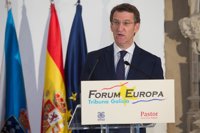 Feijóo contrapone la "nueva política" de Hernández, "alcalde peatonal", con la "vieja política de demagogia y alaridos"