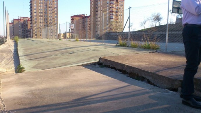 Estado de las pistas del CEIP La Colina.