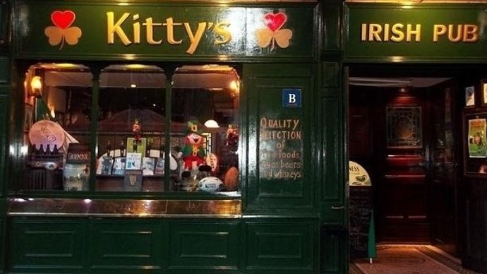 Fachada del pub Kitty's, centro de cenas políticas 