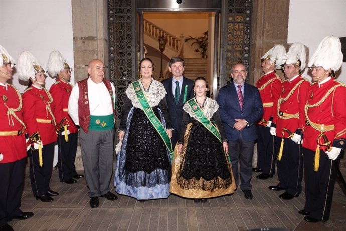 DESFILE FINAL DE FIESTAS