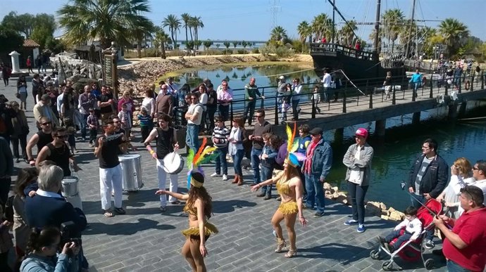 Jornadas de Puertas Abiertas en el Muelle de las Carabelas. 