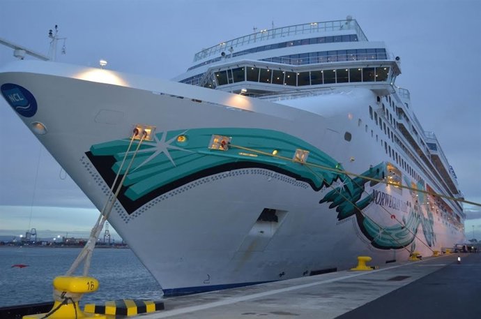 Crucero de Trasmediterranea