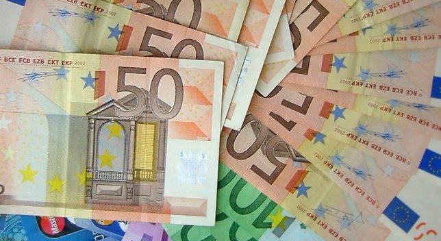 Billetes, dinero, euros, salario, renta