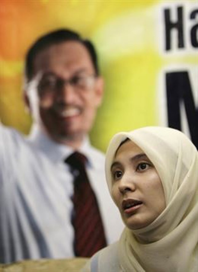 Hija del destacado opositor Anwar Ibrahim