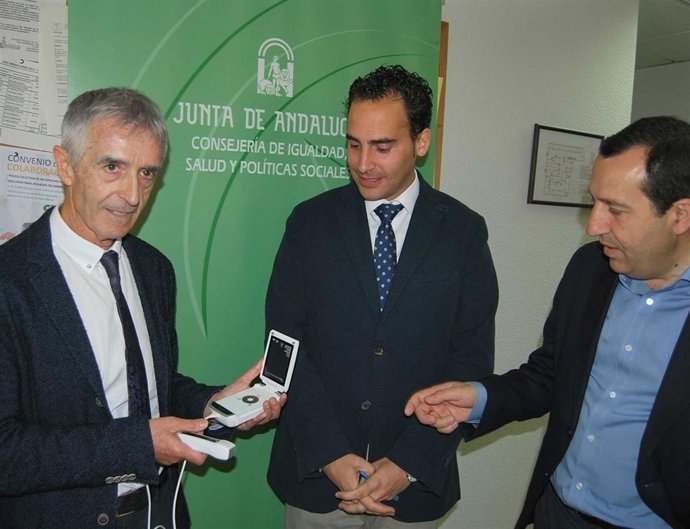 Ecógrafo portatil en centro de salud malaga daniel perrez y ruiz espejo