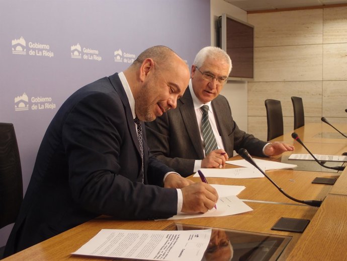 Convenio Gobierno y Logitravel       