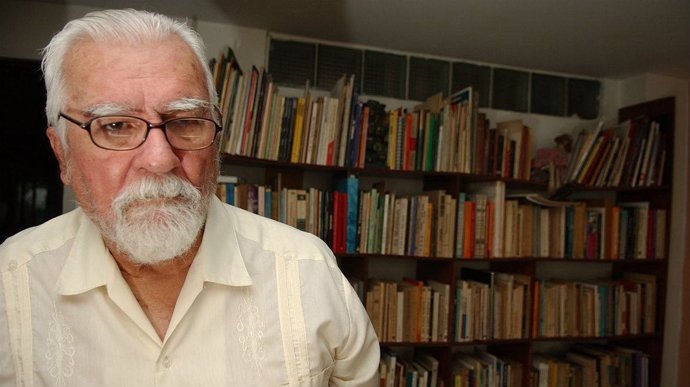    El Escritor Ecuatoriano Miguel Donoso Pareja, De 83 Años