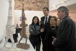 Valdeón en la visita a la exposición