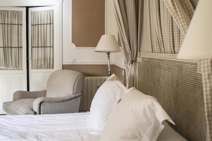 Hotel Logis Salinas de Imon (Guadalajara)