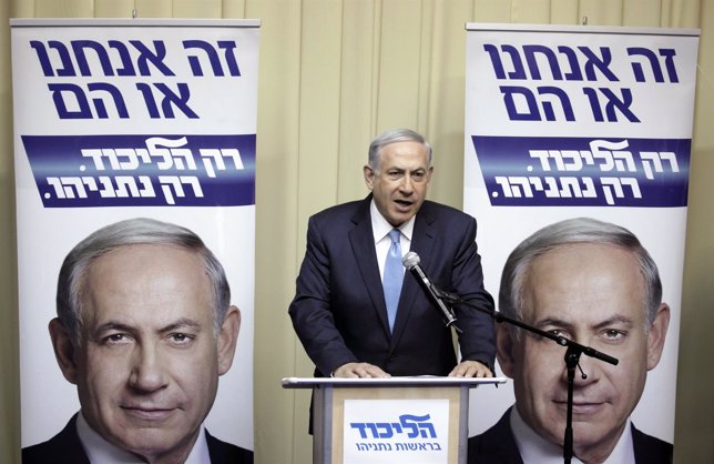 Benjamin Netanyahu pronuncia un discurso durante la jornada electoral