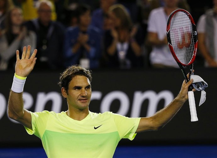 Roger Federer celebra su victoria.