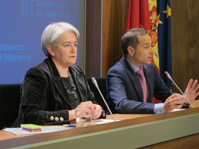 Los consejeros Lourdes Goicoechea y Juan Luis Sánchez de Muniáin.