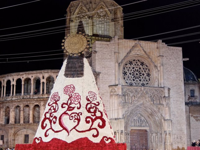 Imagen de la Virgen de los Desamparados