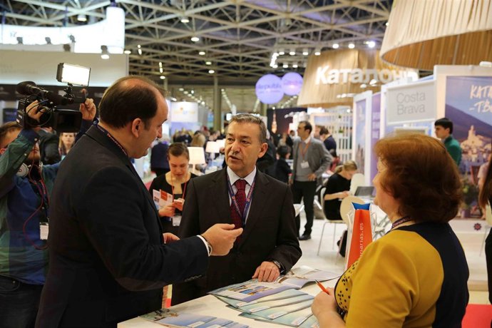 Presidente canario, Paulino Rivero, en la Feria turística de Moscú