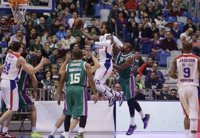 El Unicaja juega su última carta con el peor escenario posible