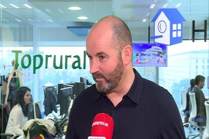 Director de comunicación de Top Rural, Joseba Cortázar