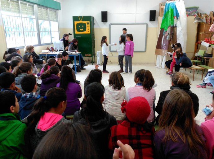 Giahsa conciencia a los más jóvenes sobre el buen uso del agua. 