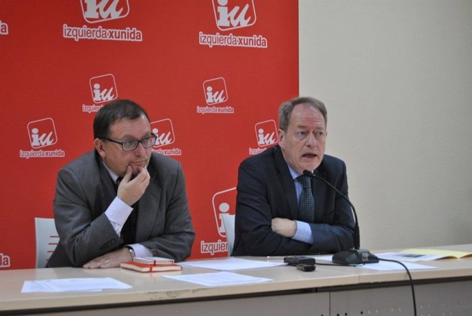 Iglesias (izquierda) y Martín en rueda de prensa. 