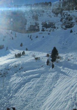 Alud en el Pirineo oscense. 