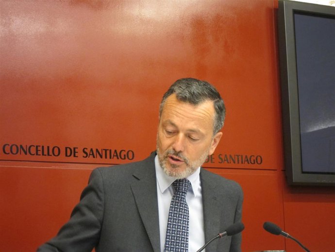 El alcalde de Santiago, Agustín Hernández