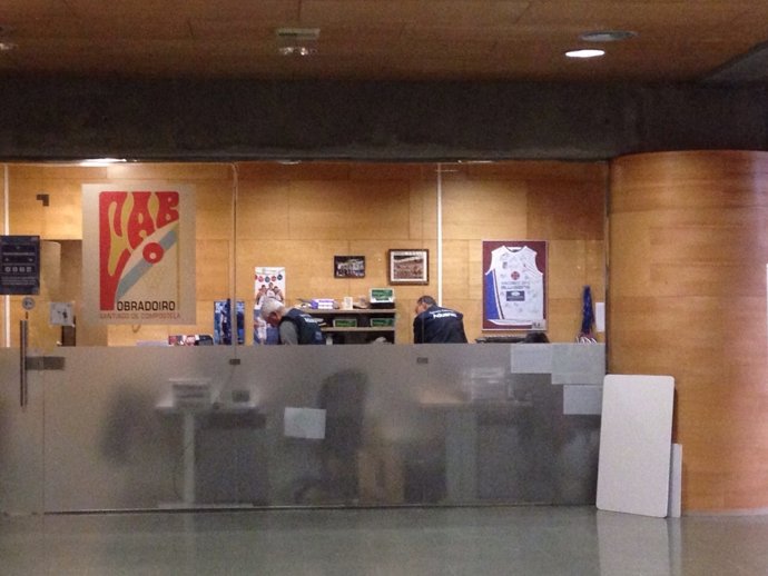Registro en las oficinas del pabellón de Sar en Santiago.