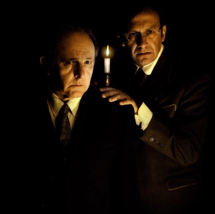 Imagen de la obra 'La mujer de negro'. 