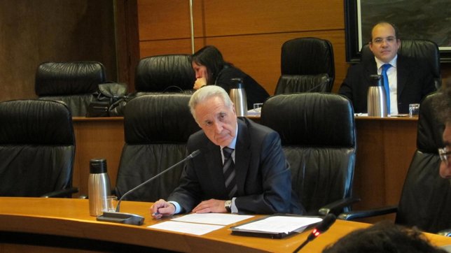 Modesto Lobón en las Cortes de Aragón