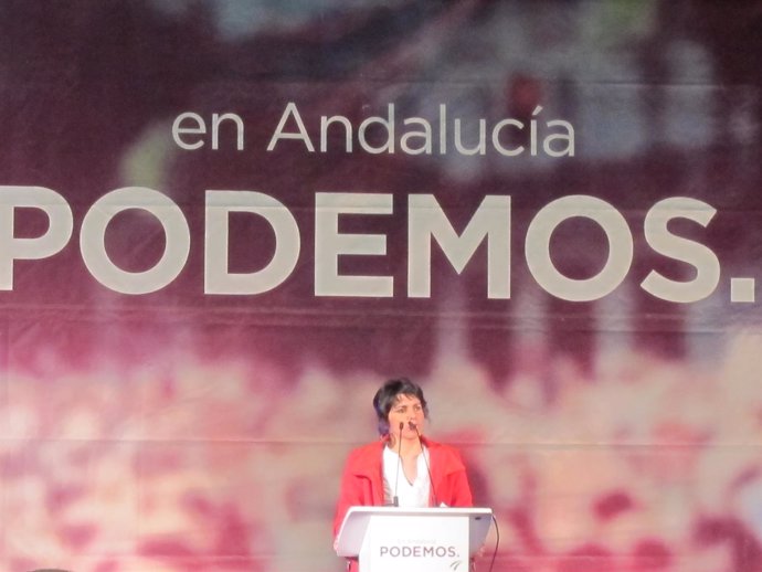 Teresa Rodríguez en el mitin celebrado en Cádiz